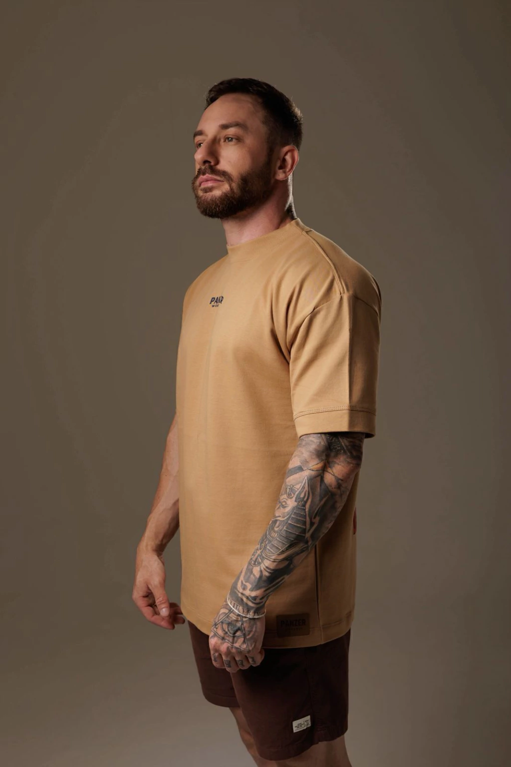 Camiseta Panzer oversized camelo